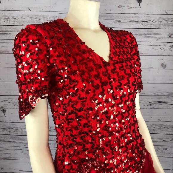 American Vintage Dollar Red Sequence layered ruffled party dress size small - Picture 5 of 12